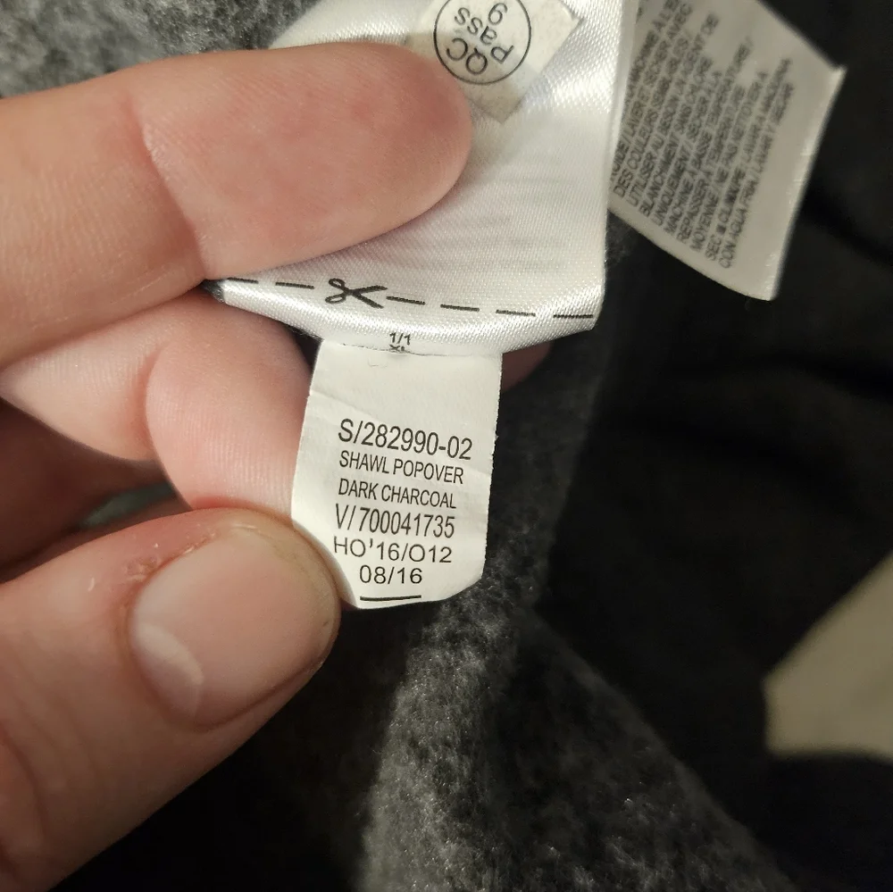 Old Navy shawl‎ collar pullover sweatshirt in a heathered charcoal gray.